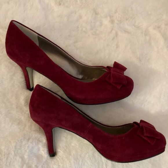 Brand New Jacques Vert Suede Women's Mid Heel Shoes - Picture 2 of 6